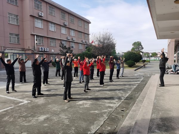 八段锦培训引领健康养老新风尚